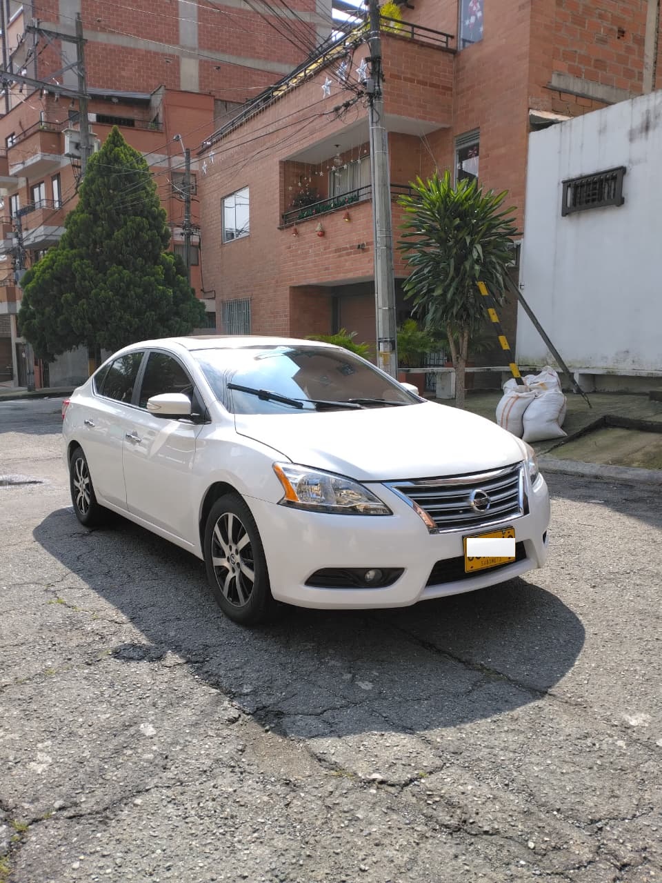 Nissan Sentra B17 2016 1800CC 129000Km