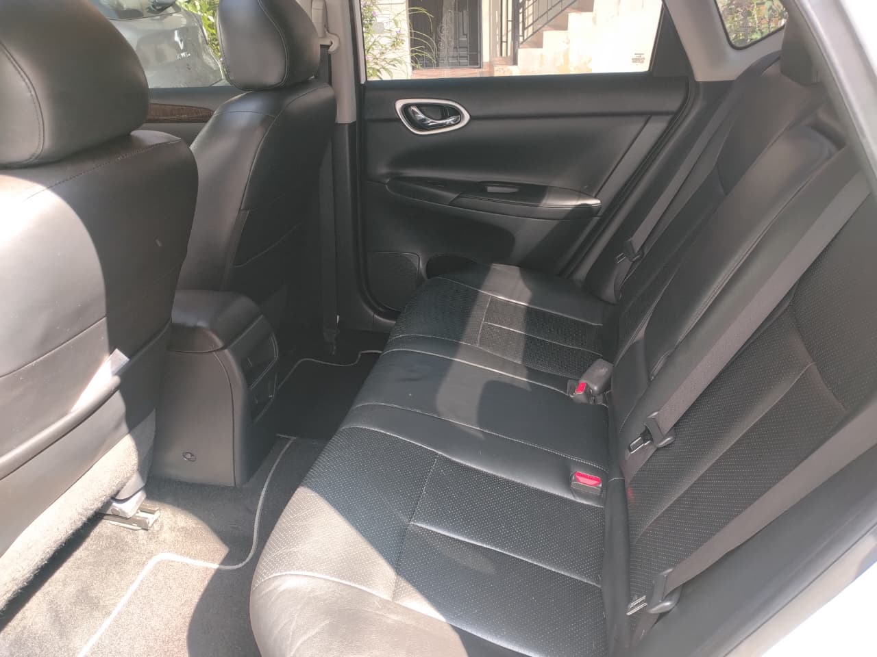 Nissan Sentra B17 2016 1800CC 129000Km - Image 4